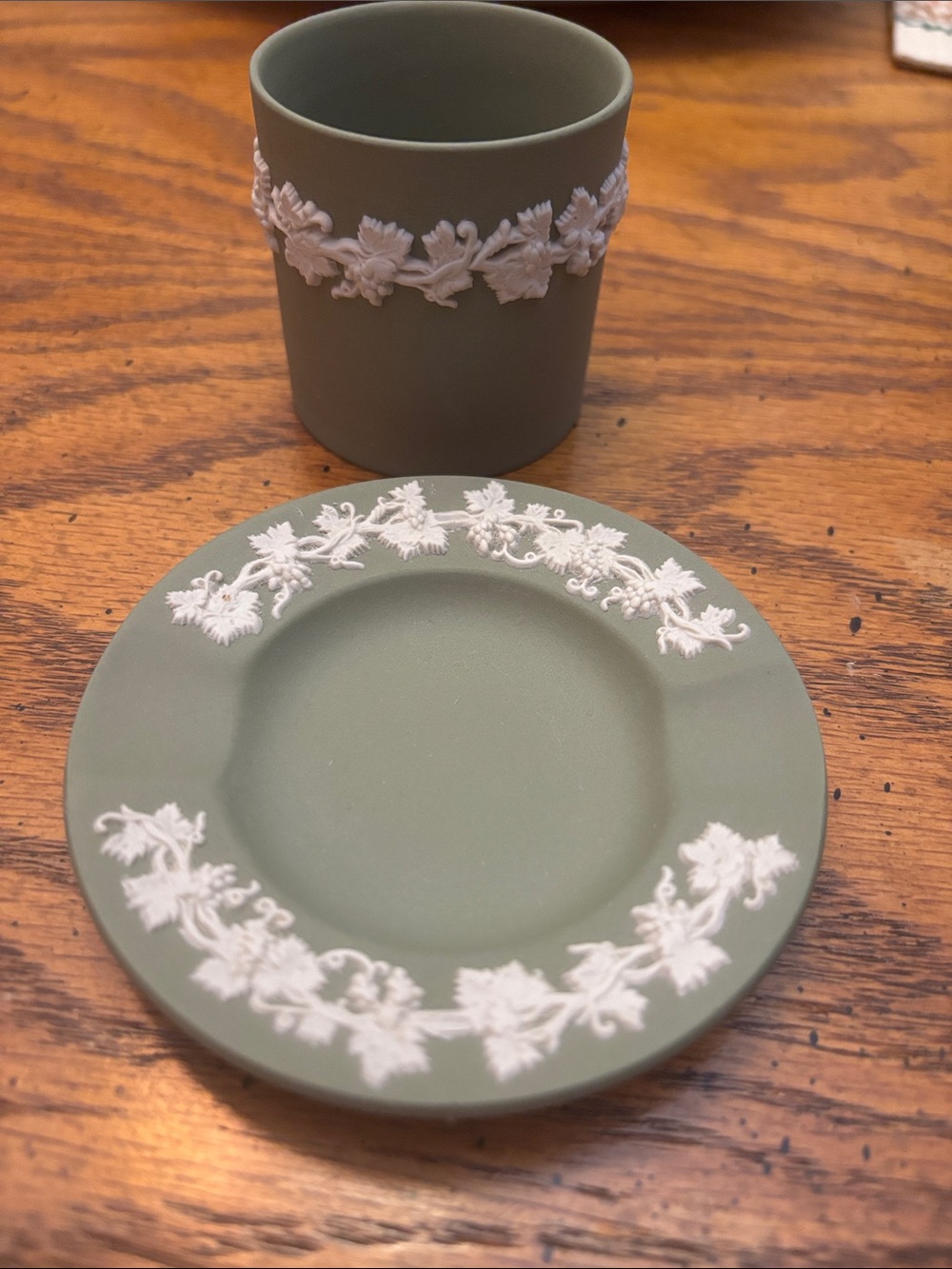 Vintage Wedgwood Sage Green Jasperware Ashtray and Cigarette Holder Grapevine